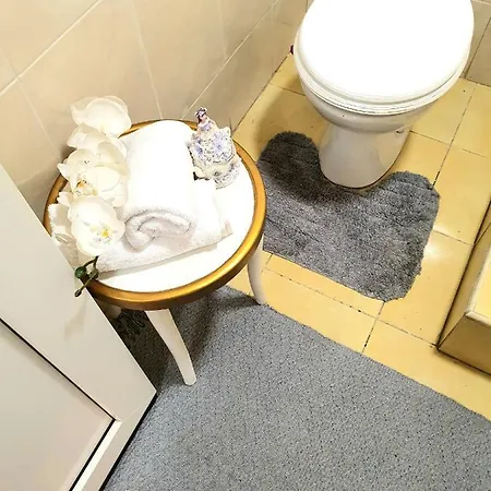 Reina Home Apartment